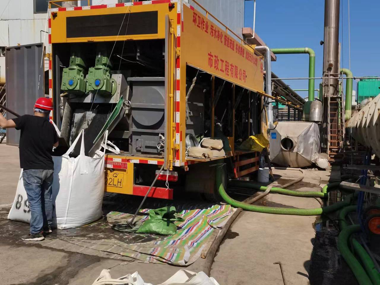 惠城淤泥压干处理